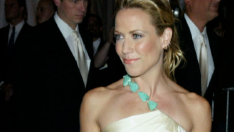 Sheryl Crow - Singer - Biography.com