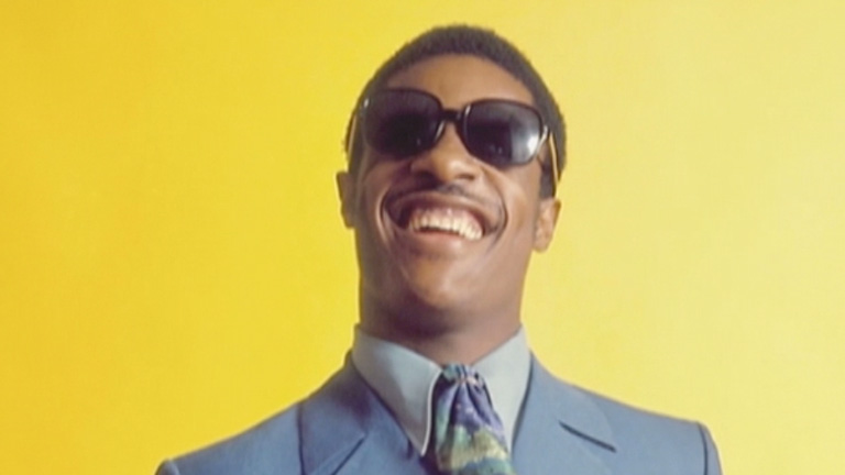 STEVIE WONDER - Biography - Pianist, Songwriter, Singer.